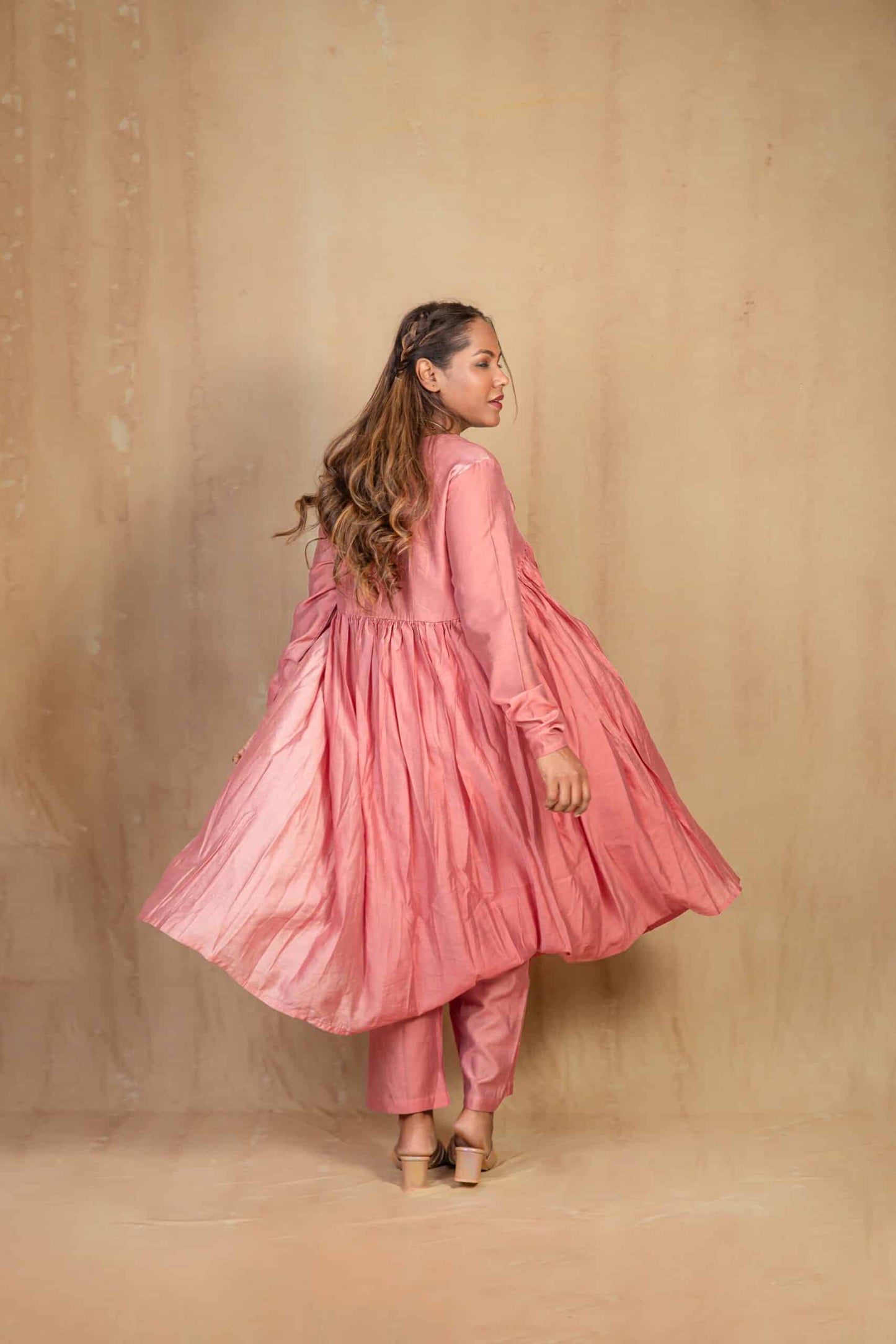 Blush Pink Chanderi V neck Gathered kurta Set