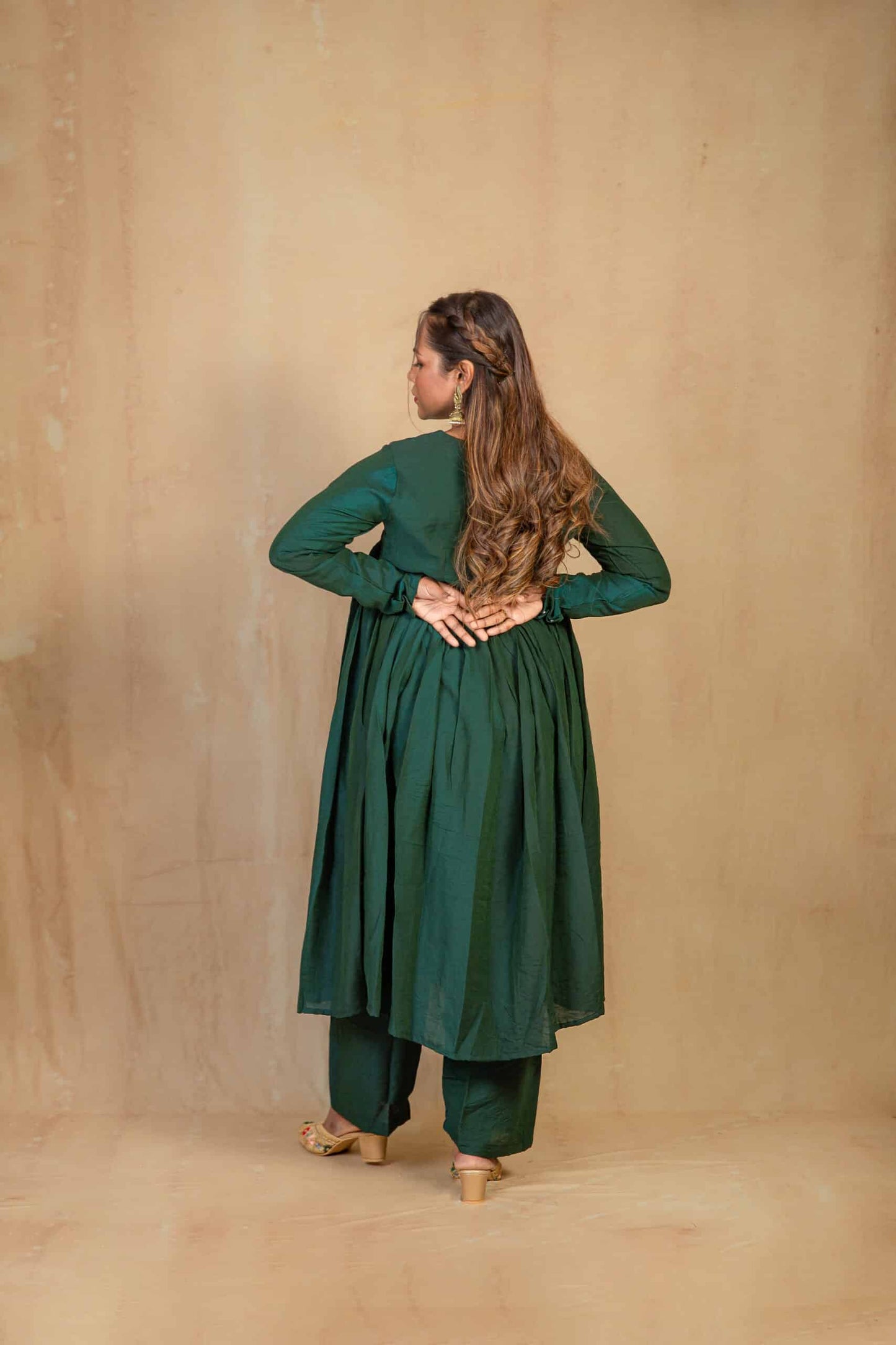 Jungle Green Chanderi V neck Gathered kurta Set