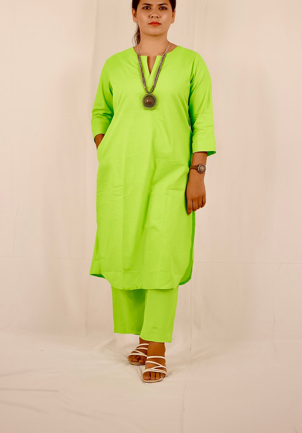 Nurvi Aura Kurti Set: Vibrant Green