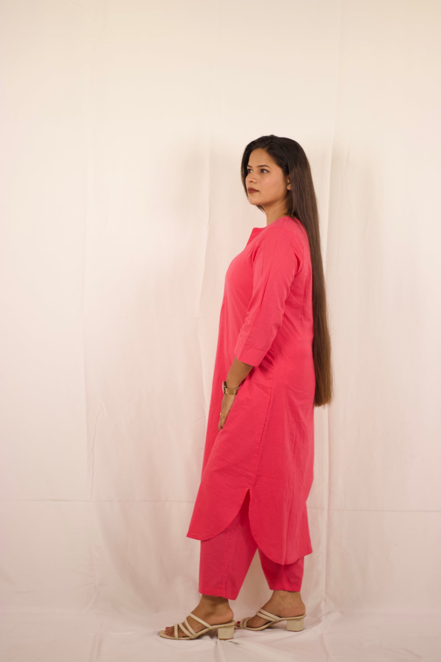Nurvi Aura Kurti Set: Pink