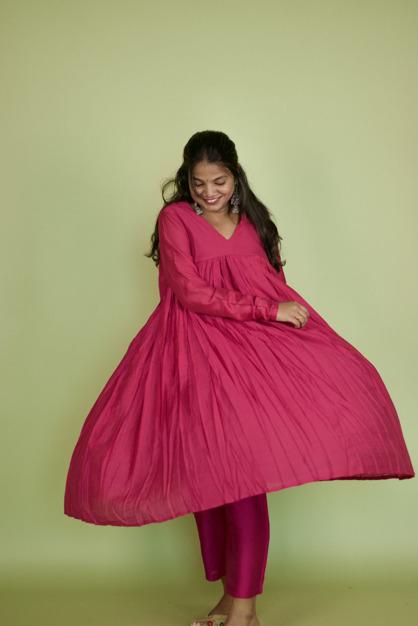 Magenta Chanderi V neck Gathered kurta Set