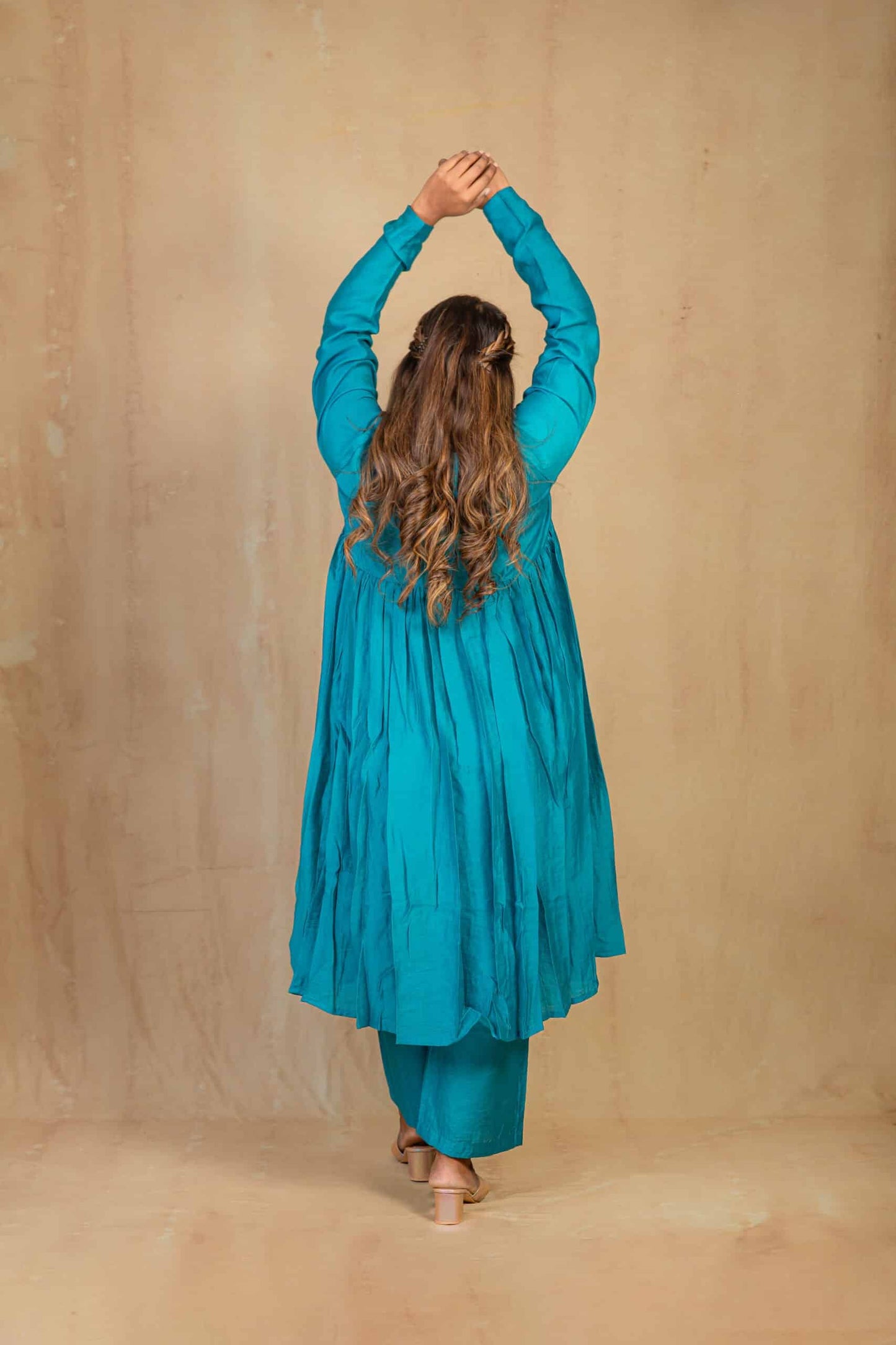 Teal Chanderi V neck Gathered kurta Set