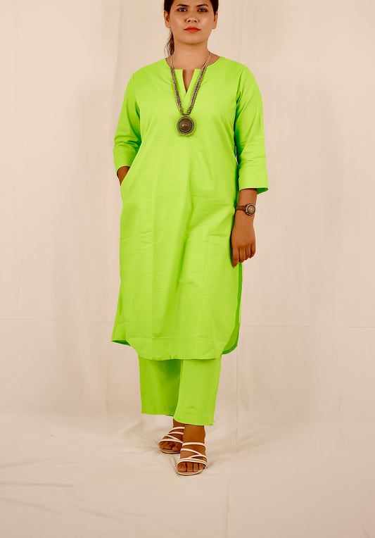 Nurvi Aura Kurti Set: Vibrant Green