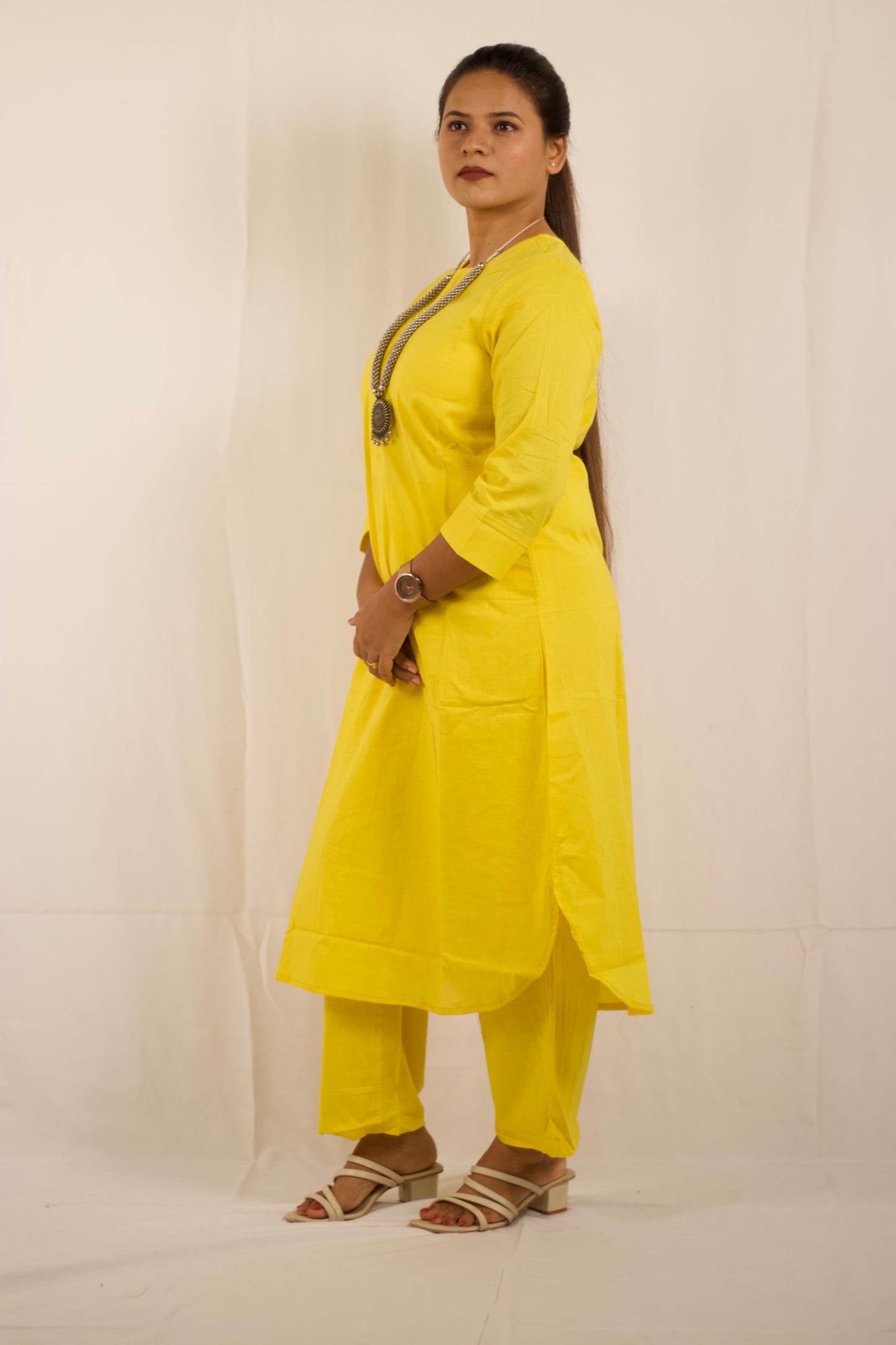Nurvi Aura Kurti Set: Yellow