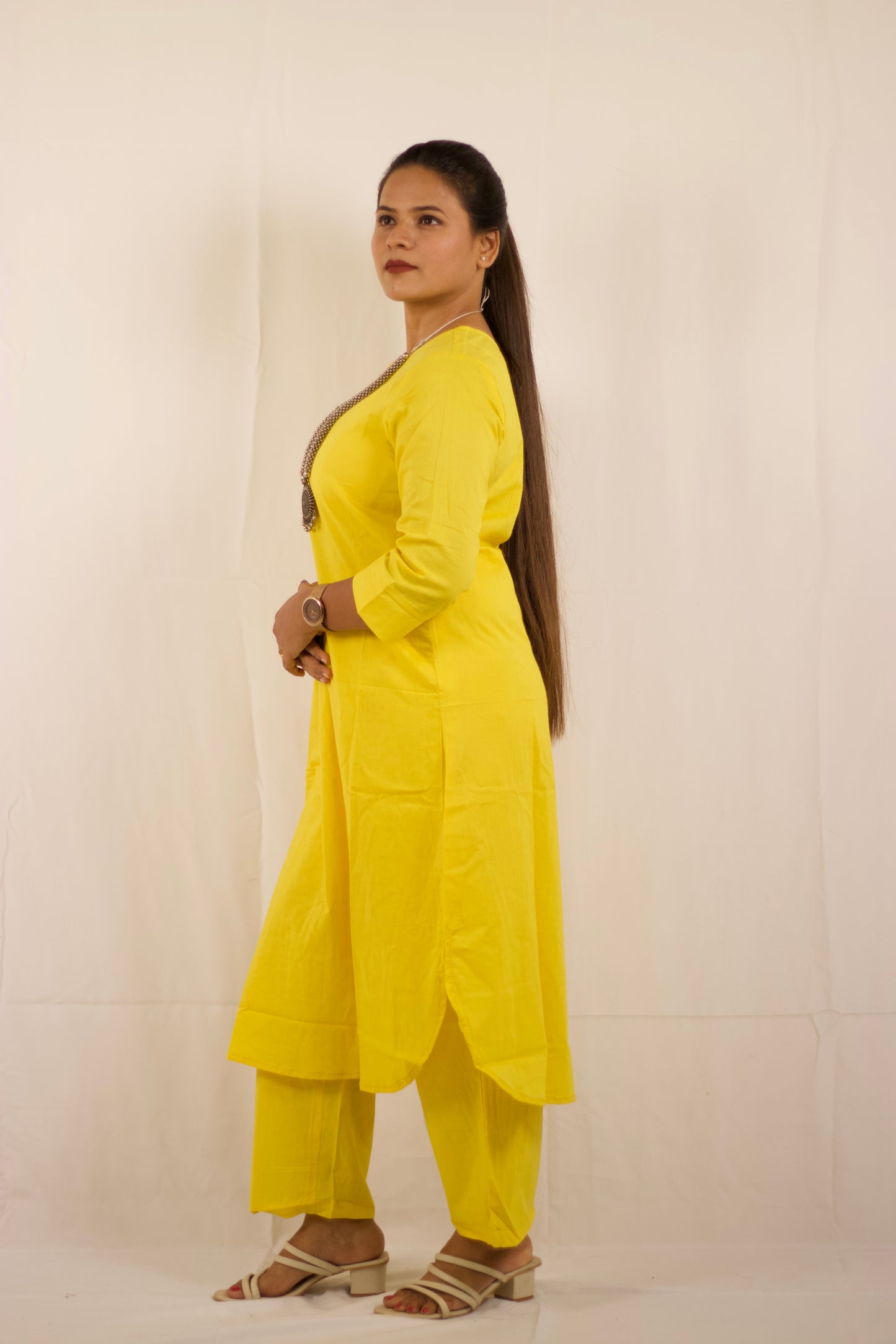 Nurvi Aura Kurti Set: Yellow