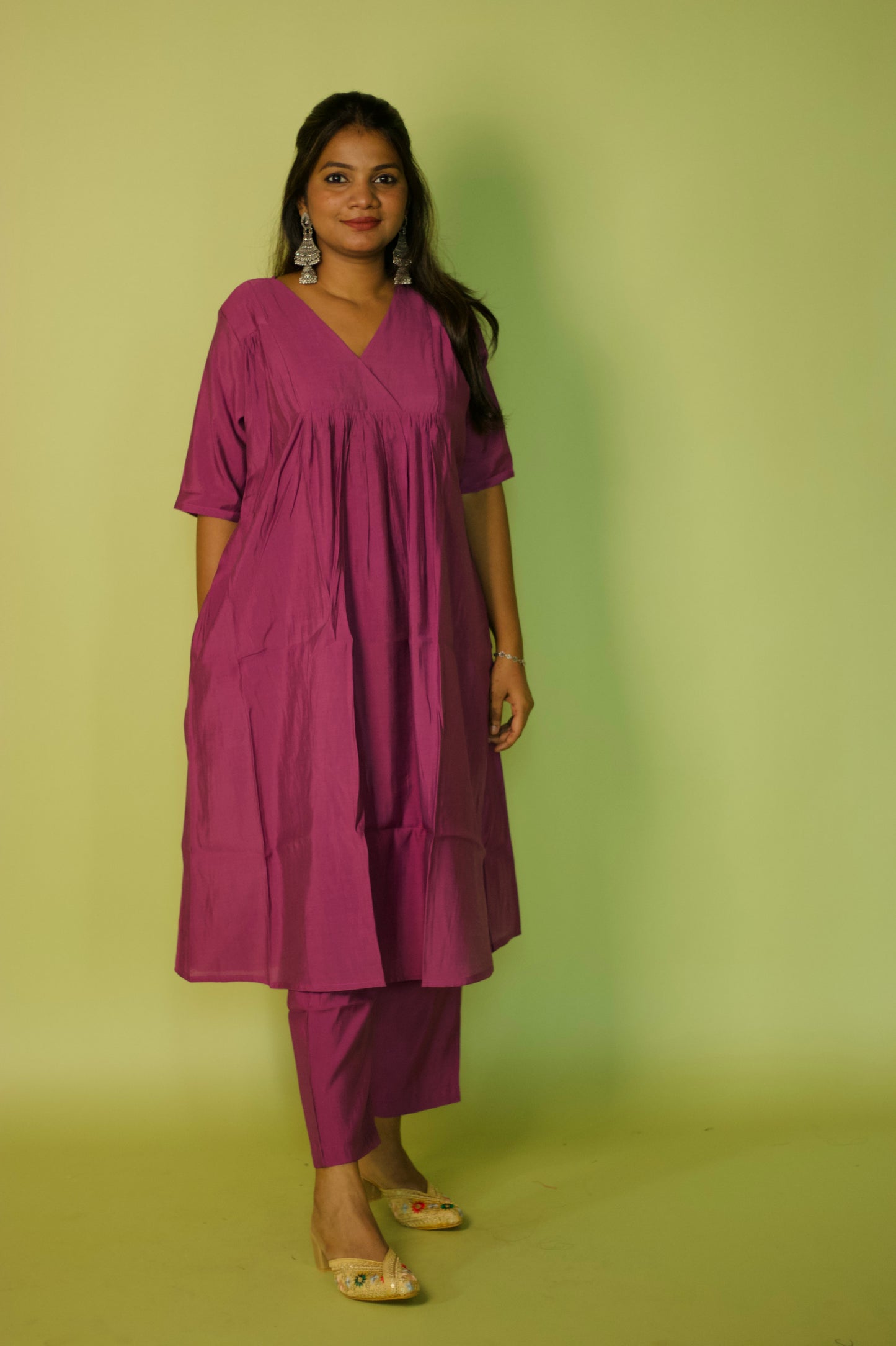 Mauve Chanderi Twisted Neck kurta set