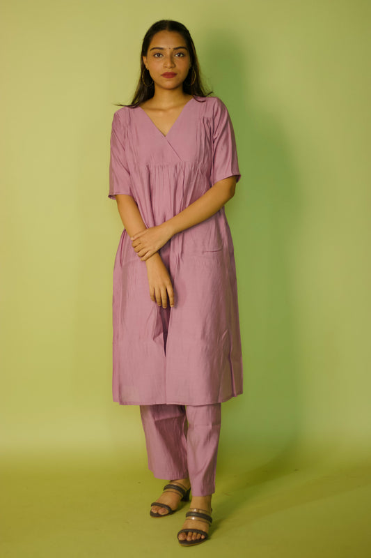 Lilac Chanderi Twisted Neck kurta set