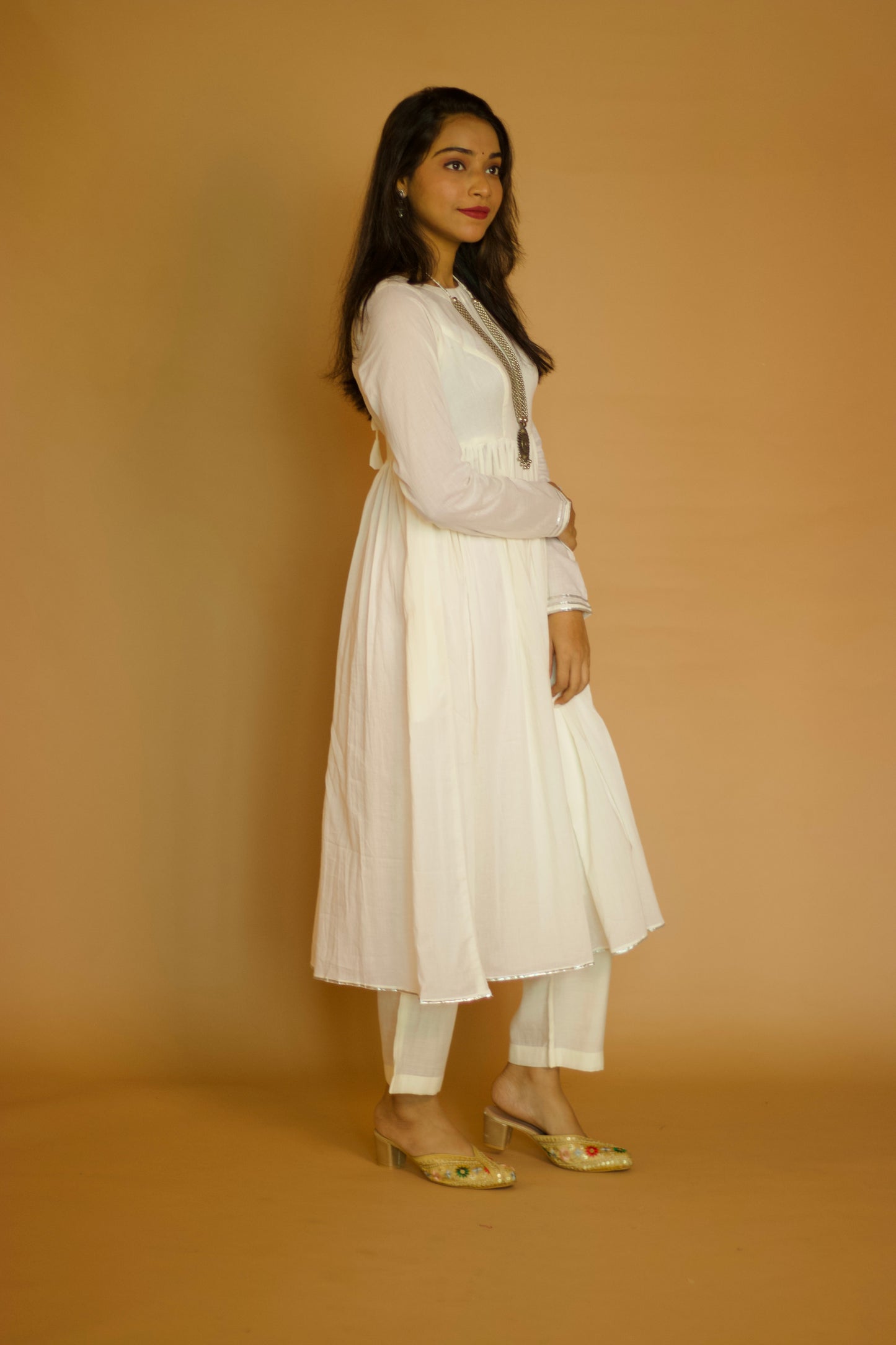 Ivory Mul Gottapatti Anarkali Set