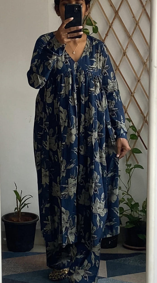 Deep Blue printed Chudi Sleeves Mul Gathered Kurta set